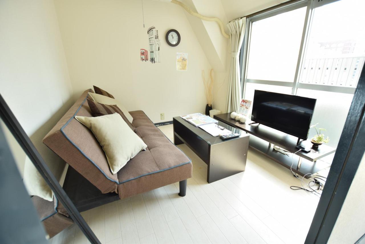 Apartment River Side Namba 801 *